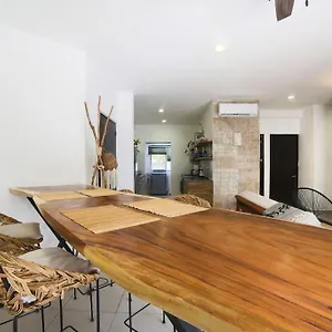 Apartment Lovely 2 Bdrm In Gated Community & Pool View Playa del Carmen