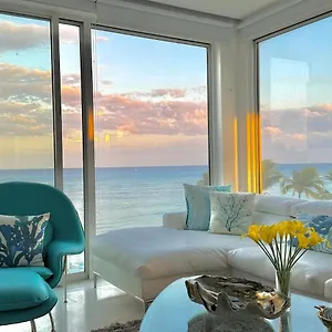 Private Club-penthouse For Large Groups Apartment
