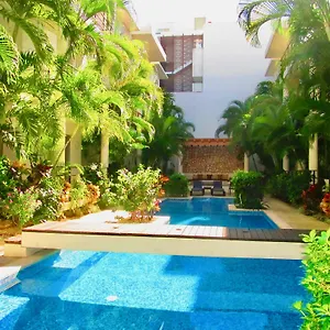 Aqua Terra - Quiet Condo For 4 * Playa del Carmen